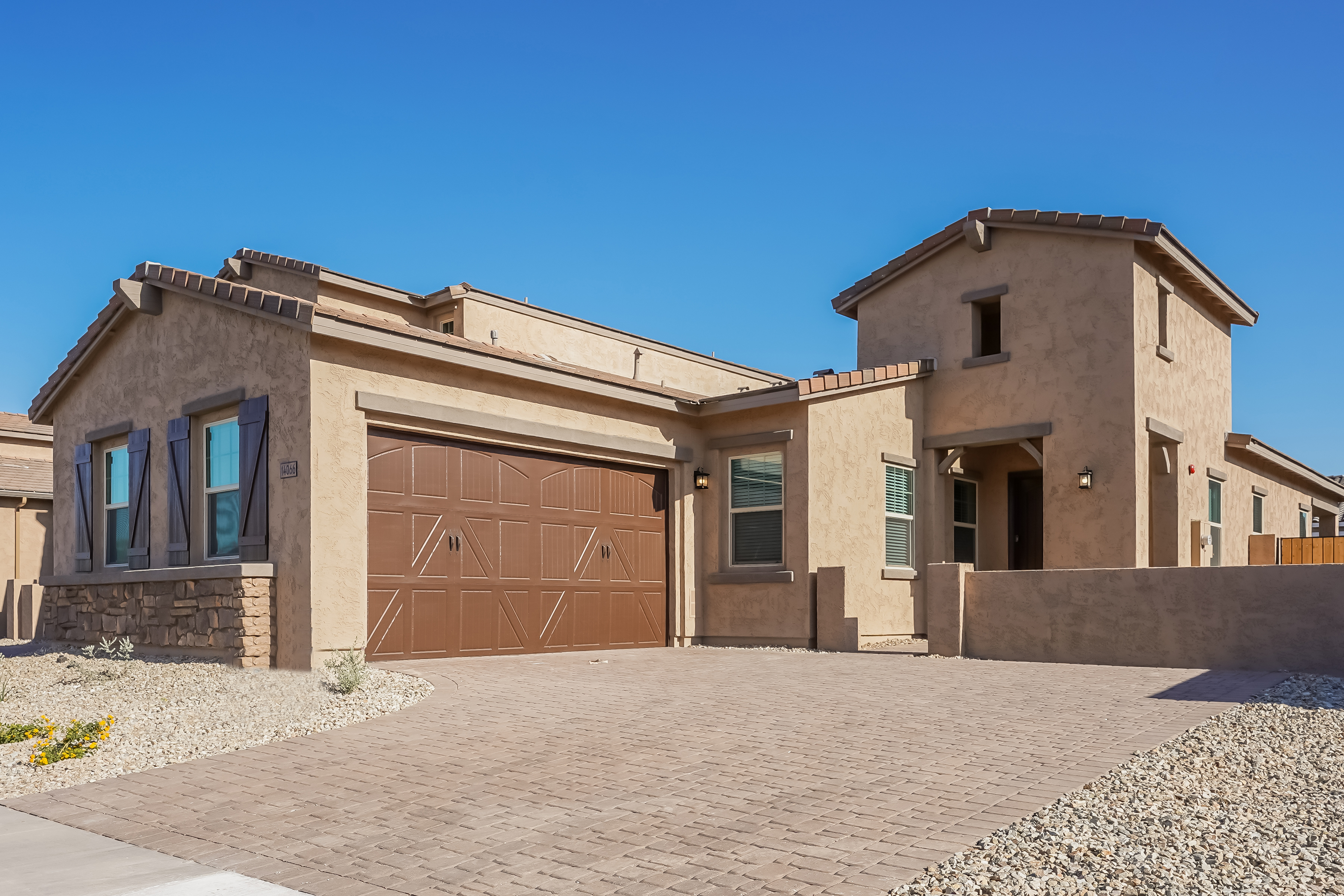 14066 W Desert Flower Dr Goodyear, AZ 85395